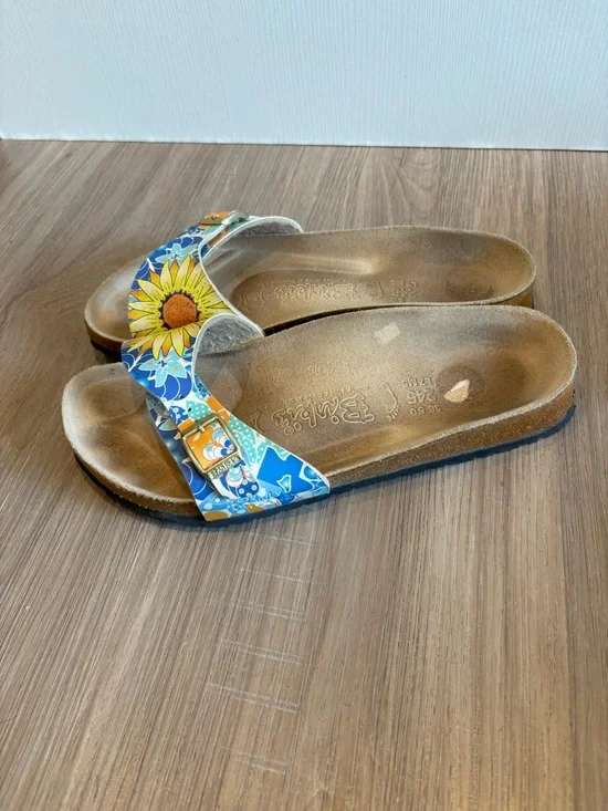 Sold - Picture 3 of 5